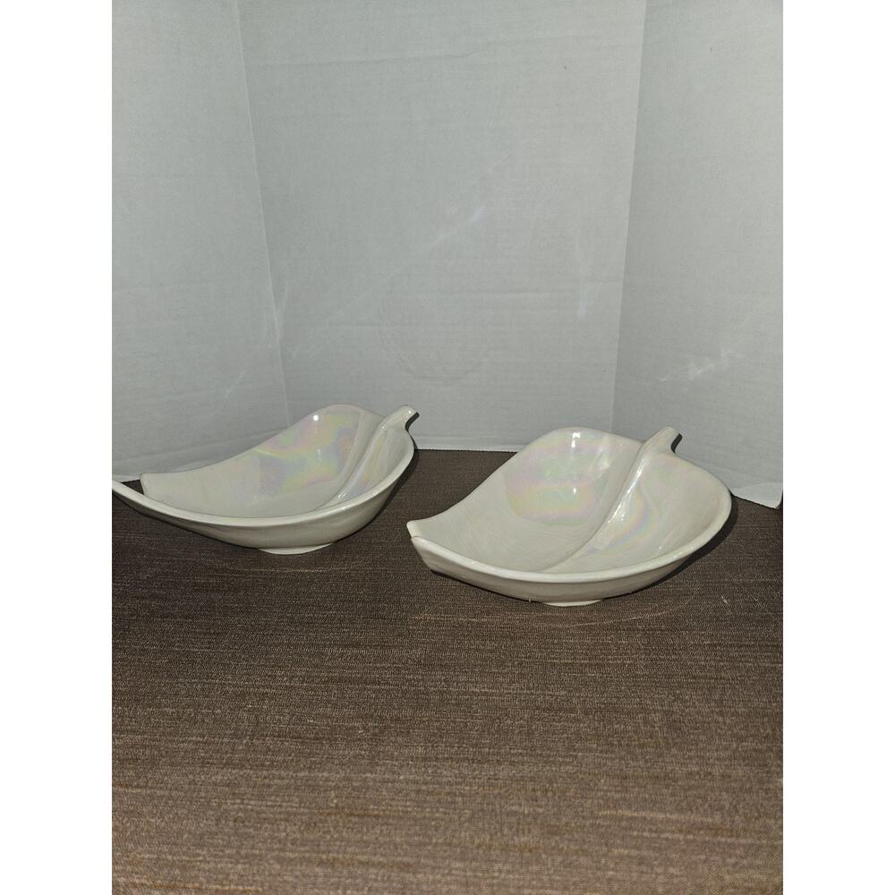 (2) California Cal Style Pottery Leaf Serving Bowls 2232 MCM Retro White Glaze
